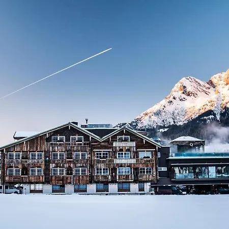 Sepp - Alpine Boutique - Adults Only Ab 21 Jahre Hotel Maria Alm am Steinernen Meer